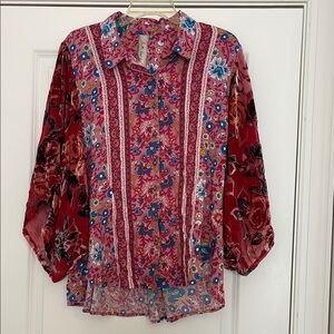 Aratta Silent Journey Floral Boho Burnout Velvet Top Mixed Media Button Front